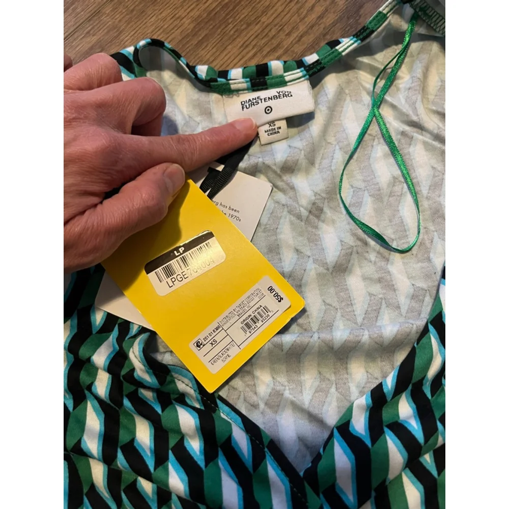 Diane Von Furstenberg x Target NWT midi geometric wrap dress XS